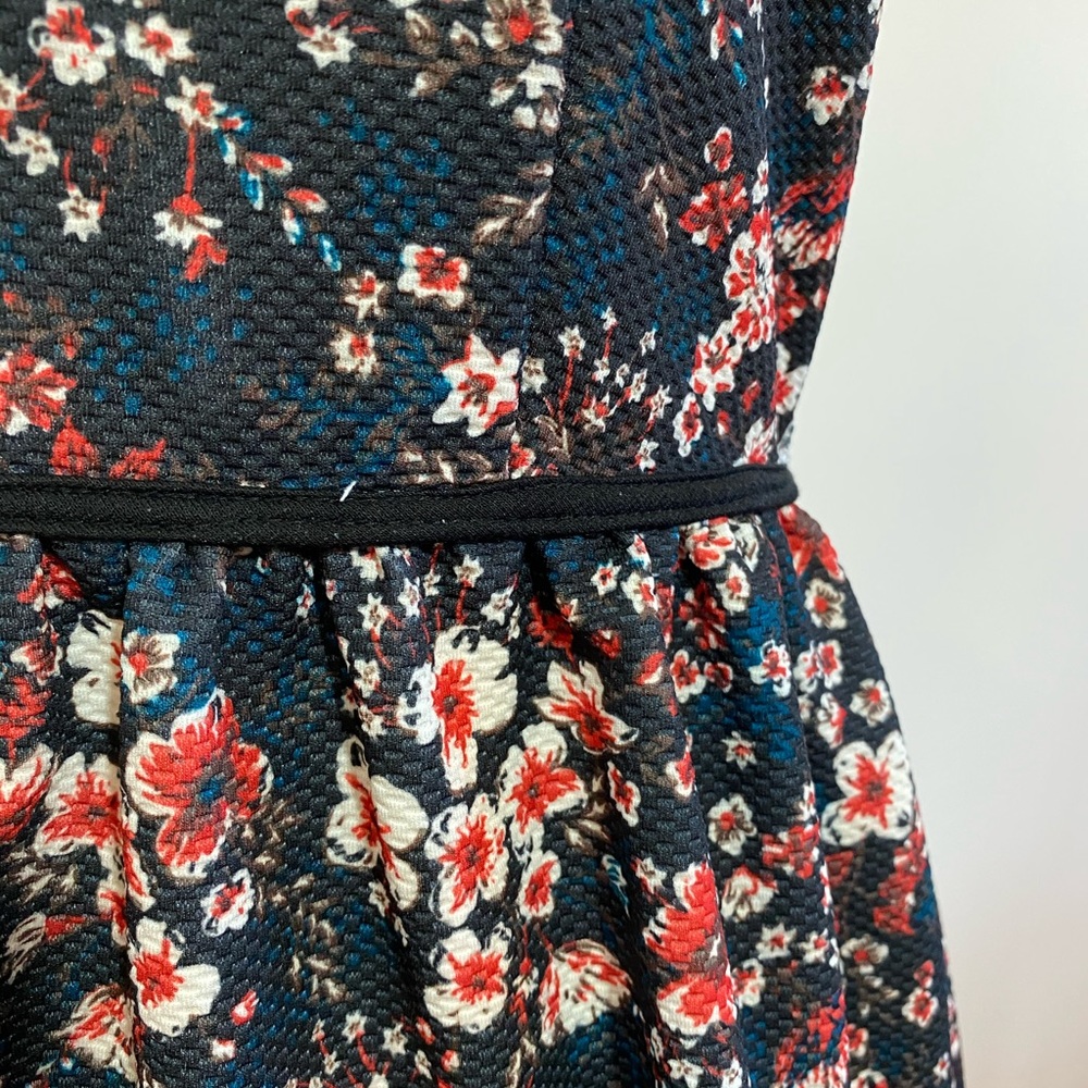 Floral Xhilaration Dress - Picture 2 of 7